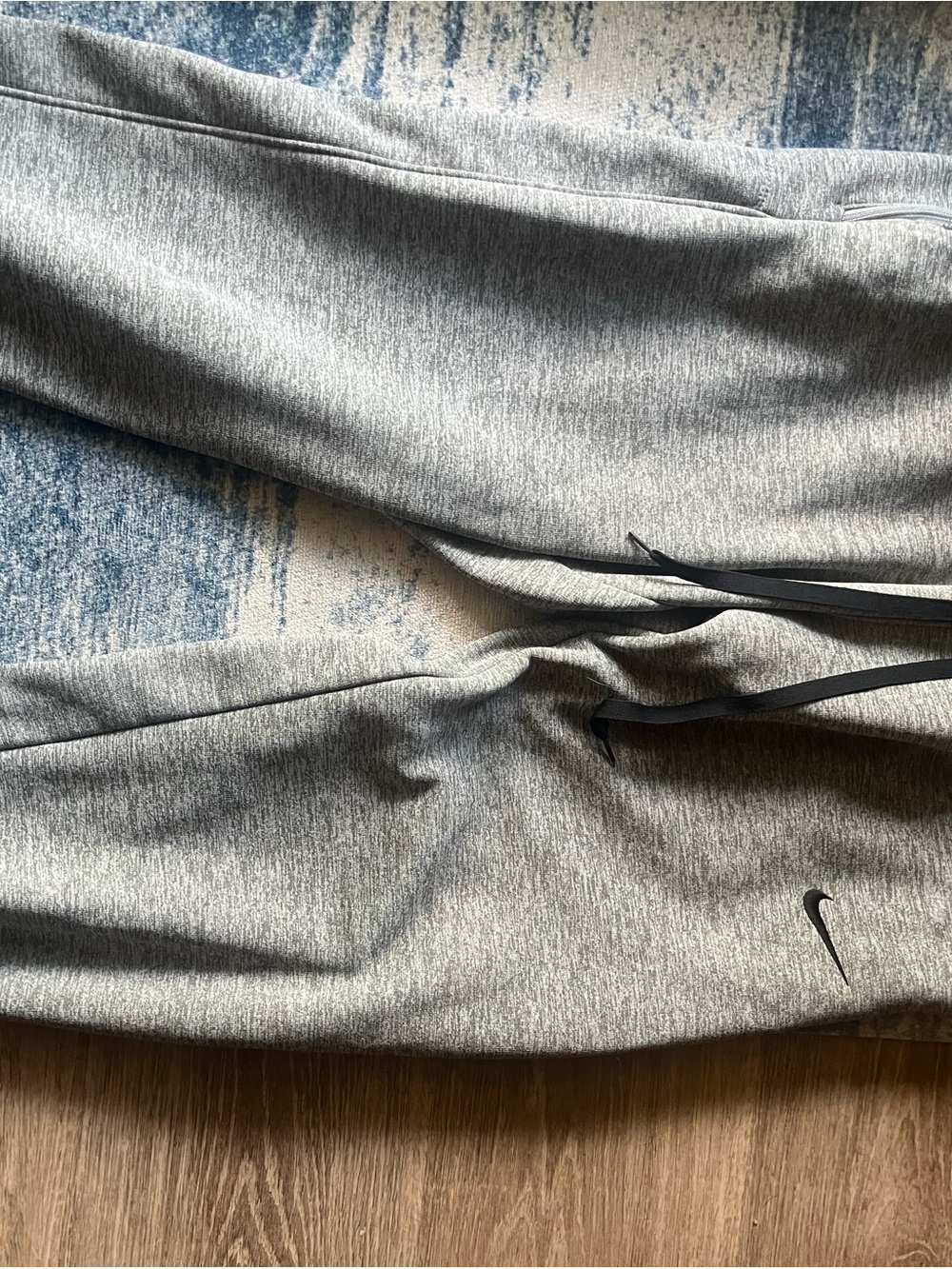 Nike Men’s Grey Heather Jogger Sweatpants